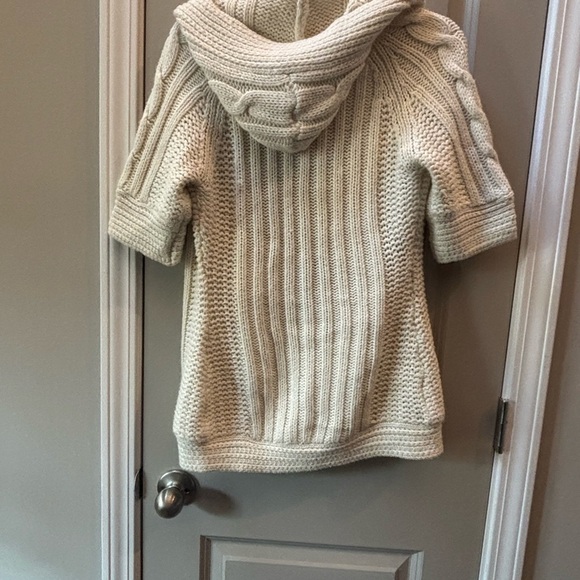 Y2K Wet Seal Women's Cream Cable Knit Short Sleeved Cardigan - Picture 4 of 8